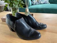 Tamaris Stiefeletten Halbschuhe schwarz Größe 39 Dresden - Briesnitz Vorschau