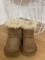 Original UGG Boots Mädchen Gr.23,5 Düsseldorf - Lichtenbroich Vorschau