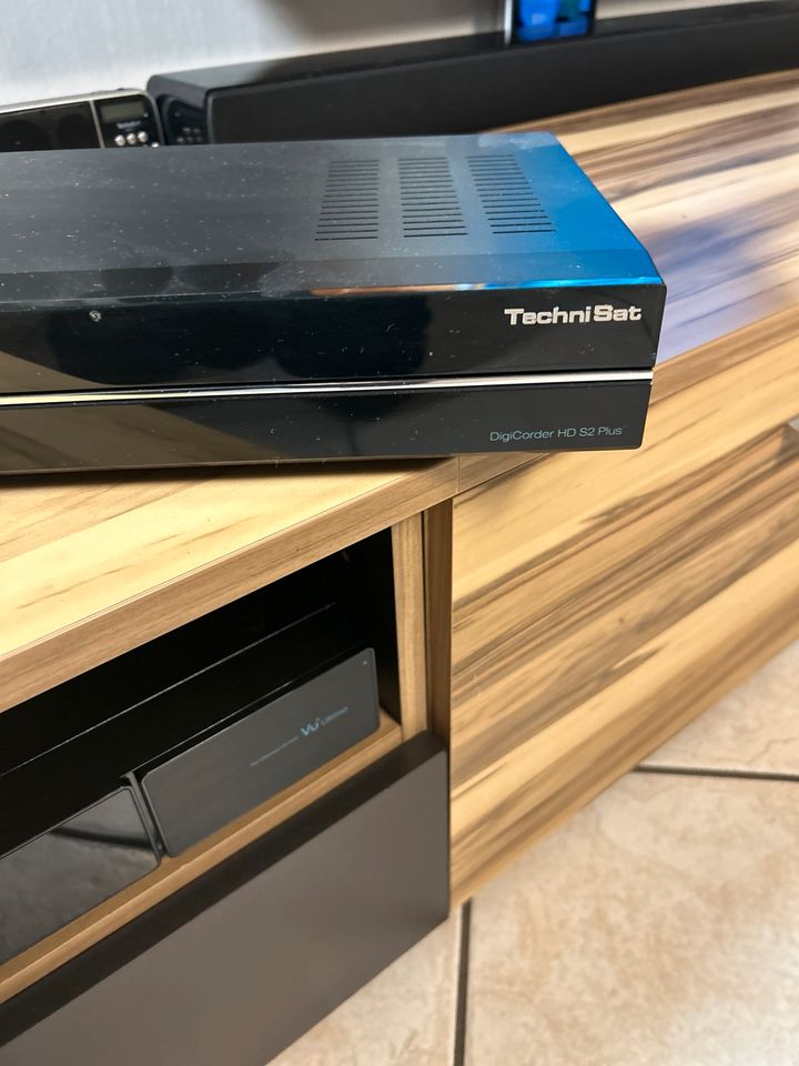 SATELLITEN TWIN RECEIVER TECHNISAT DIGICORDER HD S2PLUS in Düsseldorf