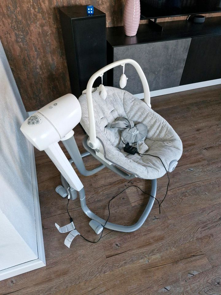 Joie Elektrische Babywippe in Meppen