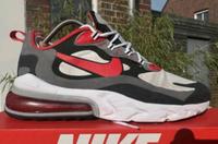 Nike Air React 270 in GR 44 Sneaker Sachsen - Freiberg Vorschau