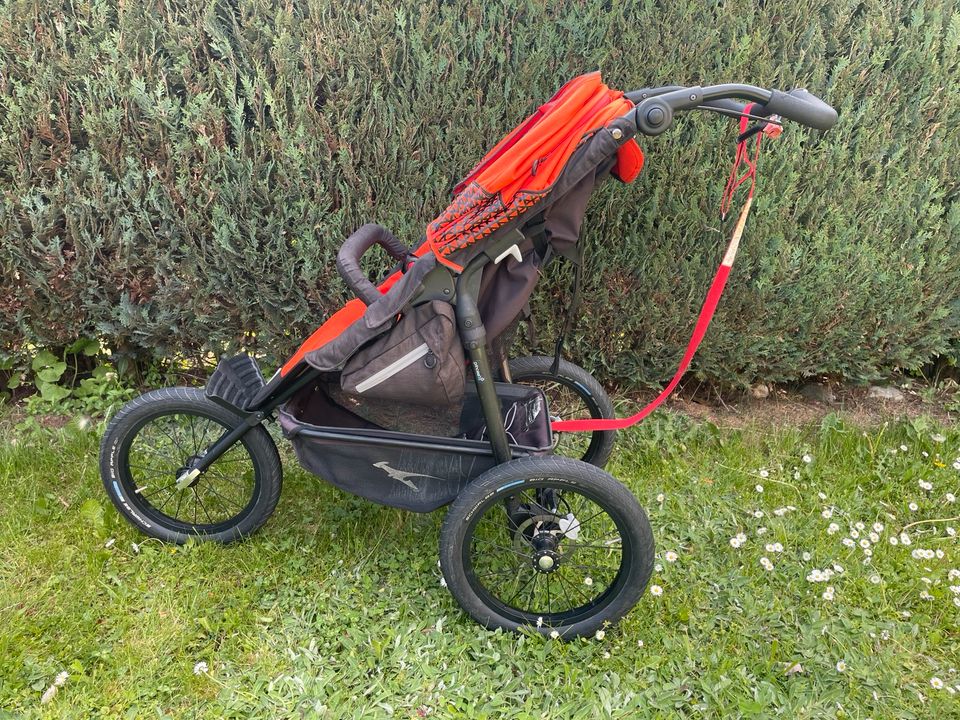 TFK Joggster 3 Kinderwagen Babyjogger 16 Zoll mit MultiX Wanne in Holzgerlingen