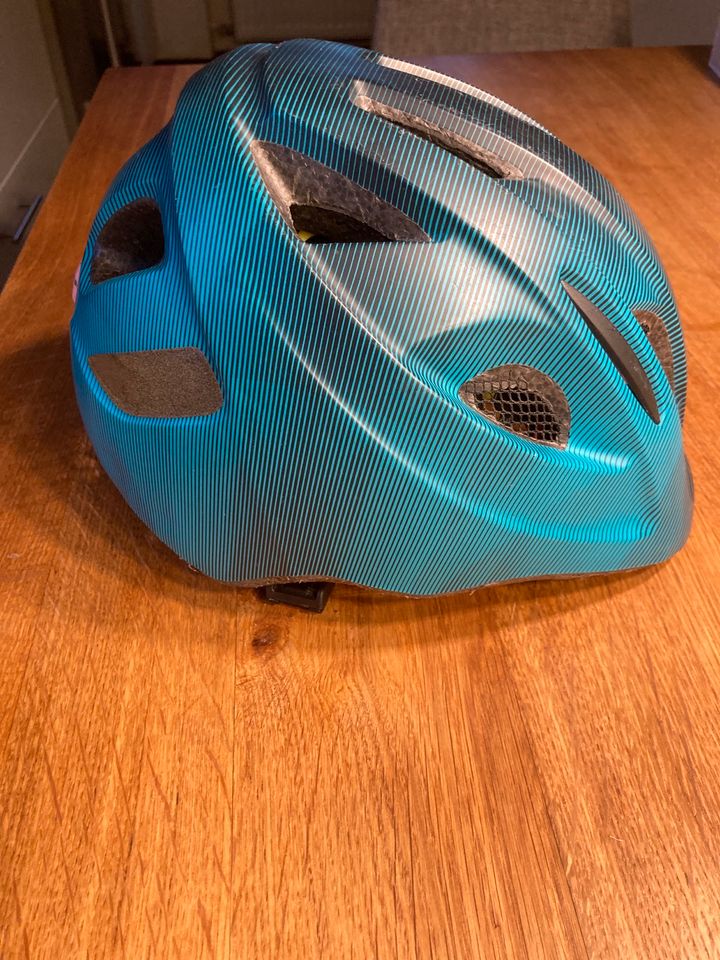 Kinderhelm von Specialized - Größe 46-51cm in Mannheim