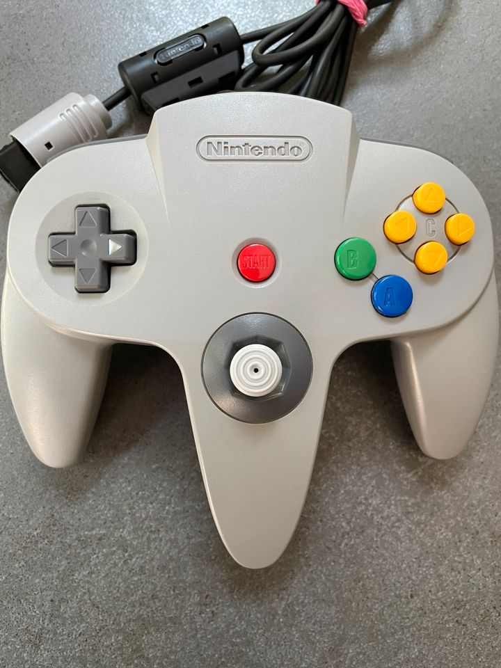 Nintendo 64 Konsole, mit drei Klassischen Spielen, Retro N64 in Brühl