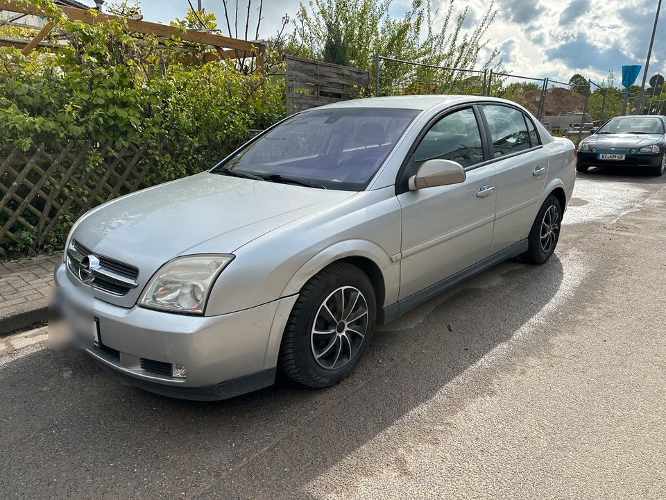 Opel Vectra in Wiesbaden