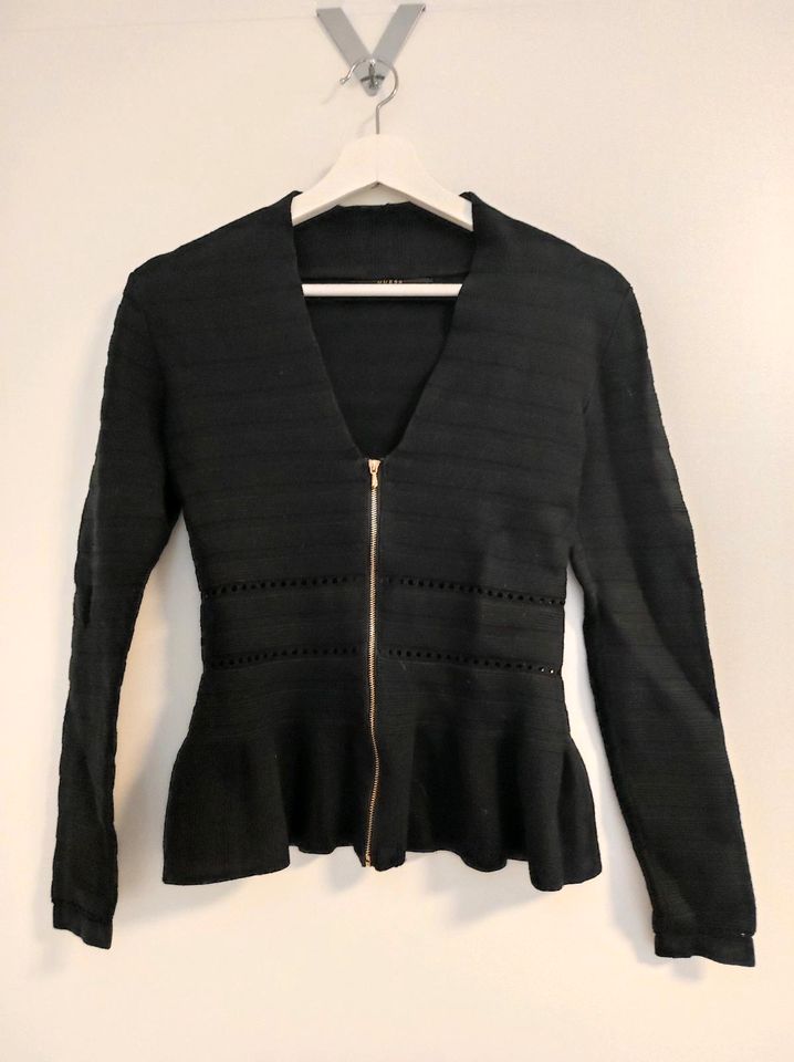 Schwarze Strickjacke von Guess 34 in Erlangen