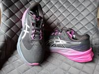 Asics Novablast Laufschuhe Gr 40 US 8.5 25,5 cm Saarland - Marpingen Vorschau