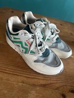 Karhu Synchron Classic - Gunmetal/Bright White Lindenthal - Köln Sülz Vorschau