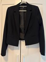 Schwarzer Blazer Bayern - Würzburg Vorschau