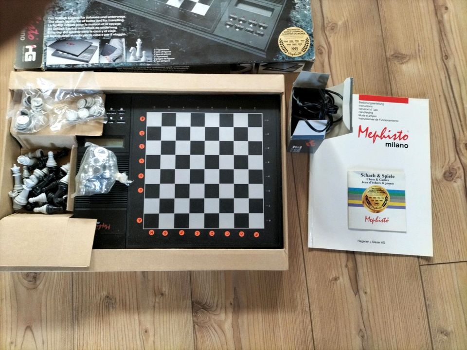 Retro Schach PC aus den 90 Jahren in Dortmund