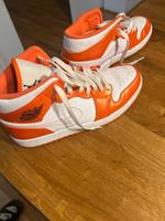 Nike Air Jordan 1 Mid – Team Orange – gr 44 Baden-Württemberg - Esslingen Vorschau