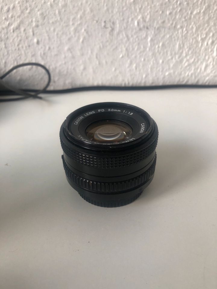Canon 50 mm 1:1,8 FD Objektiv (analog) in Berlin