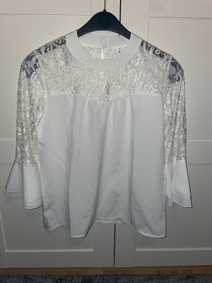 Bluse mit Spitze Gr.M Weiß in München