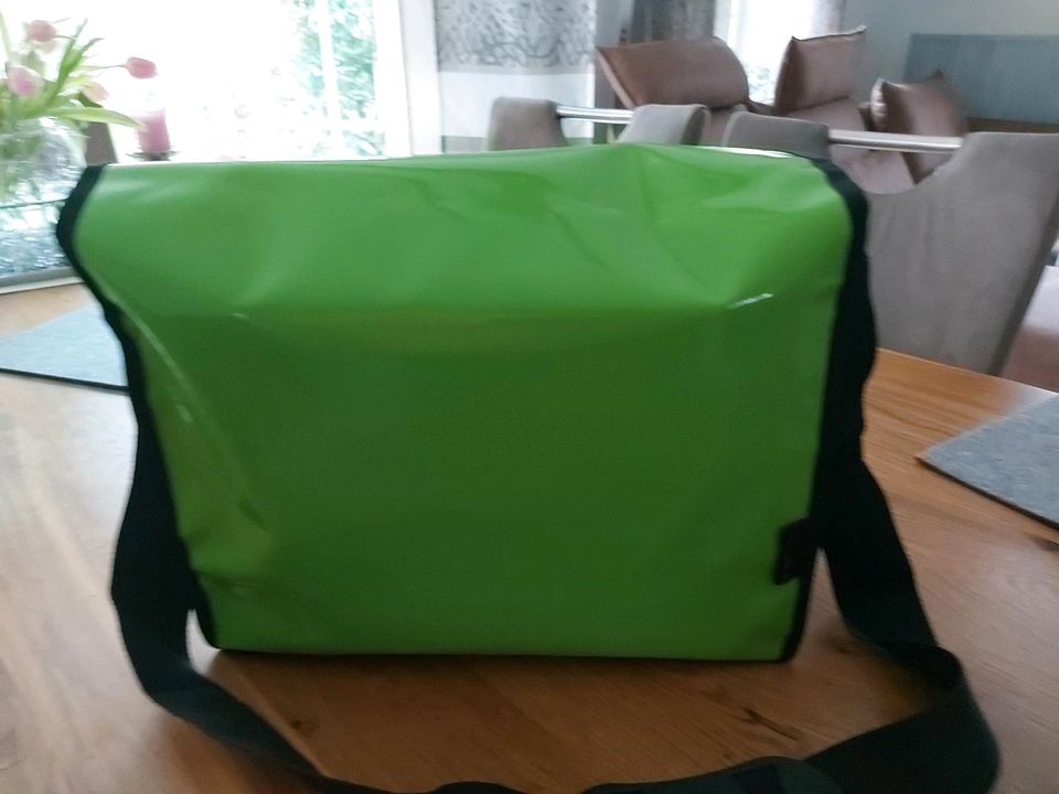 Umhängetasche Veloflex Velocolor Crossbody Bag green in Thedinghausen