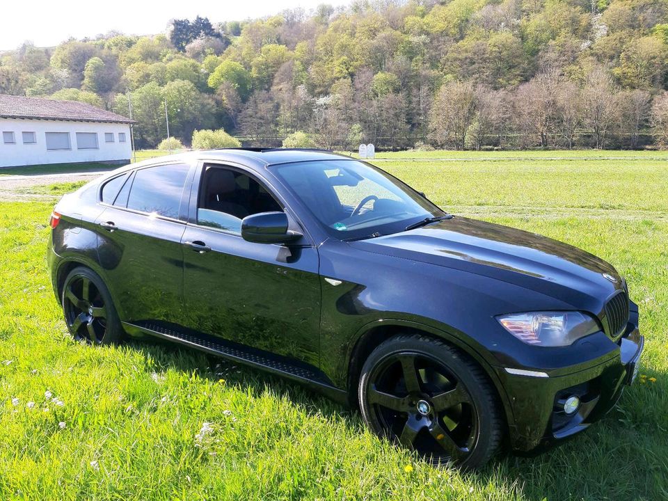 BMW X6 3,5iA 22 Zoll AHK HUD in Dausenau