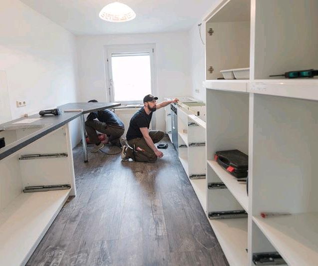 Möbel / Küchen Aufbauservice - Montageservice - Möbelmontage - IKEA PAX Aufbauen Küchenmontage - abbuauen - Handwerker Tischler Laminat vinyl Möbel Montage Küchen Aufbau Bodenbelag Verlegen Verlegung in Hamburg