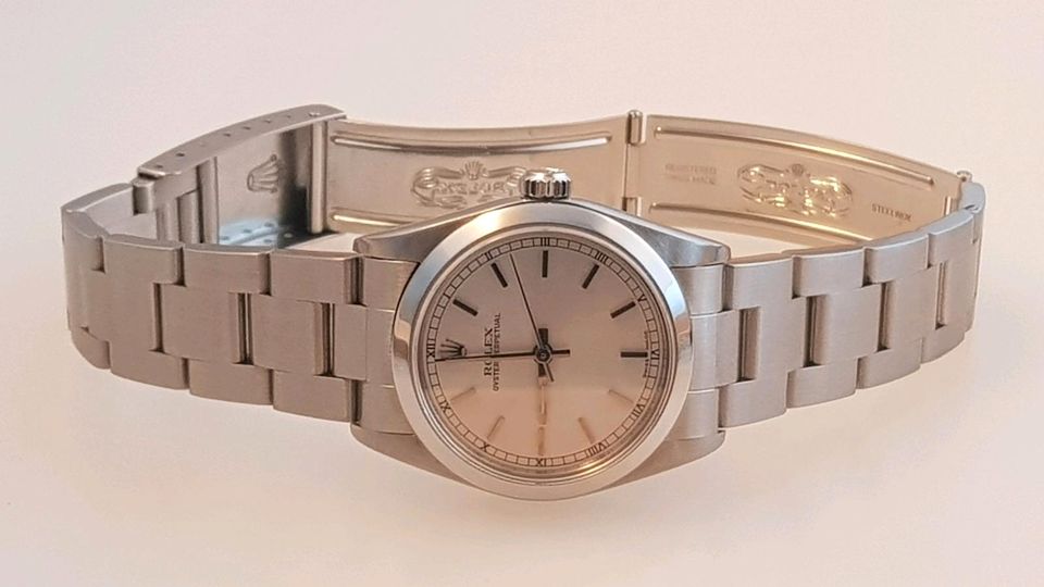 Rolex 31mm medium Oyster Perpetual 77080 Stahl Armbanduhr Papiere in Rodenberg