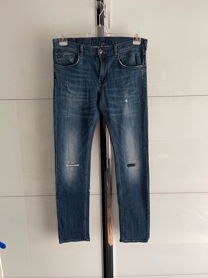 Tommy Hilfiger Jeans Herren 34/34 in München