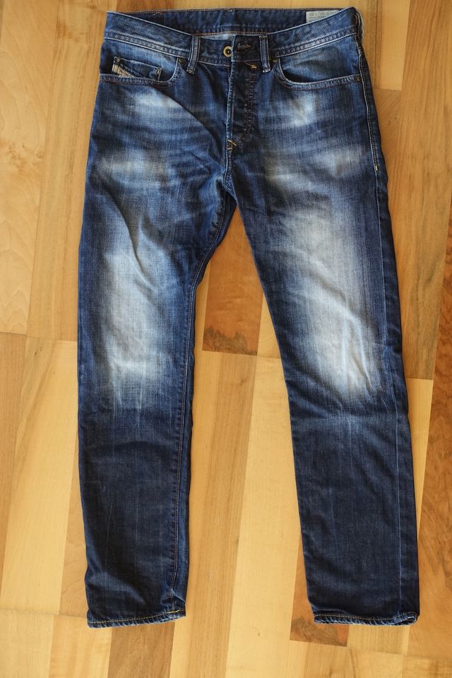 Diesel Jeans BUSTER W30 L30 Regular Slim Tapered Blau in Dresden