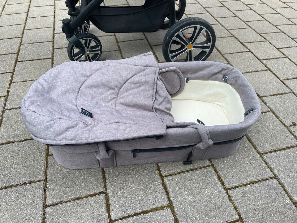 Kinderwagen Gesslein F4 mit Zubehör in Stuttgart