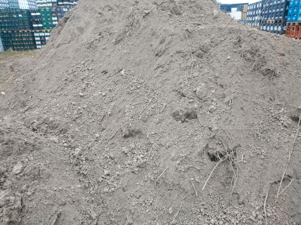 Mutterboden/ Aushub zu verschenken in Altenpleen