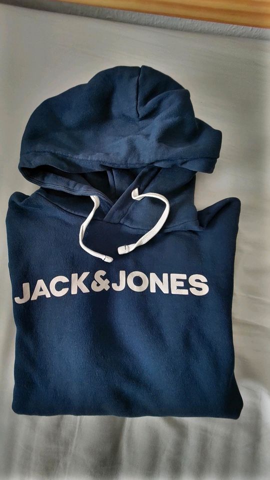 2 Jack & Jones Hoodies Gr. M in Schwerin