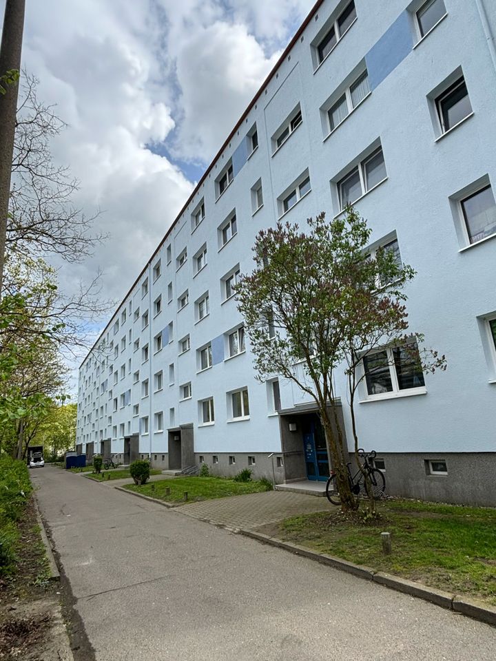 Vollsanierte Wohnung im 3.OG: 2-Raum-Wohnung in der Rahlstedter Str. 9 in Schwerin