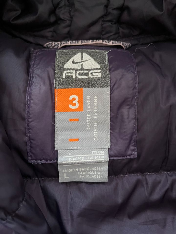 Nike ACG Puffer Weste in Potsdam