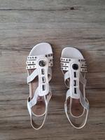 Sandalen Sandaletten Größe 38 H weiß NEU Niedersachsen - Hessisch Oldendorf Vorschau