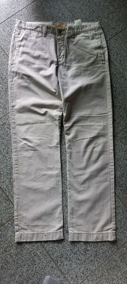 Hollister Hose 32x32 in Bremerhaven