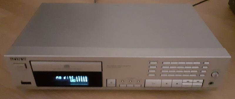 Used Sony CDP-597 CD players for Sale | HifiShark.com Used Sony CDP-597 CD players for Sale | HifiShark.com