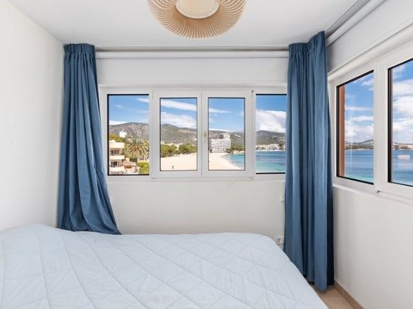 MALLORCA-PALMANOVA|Vollständig renovierte Wohnung am Strand in Zorneding