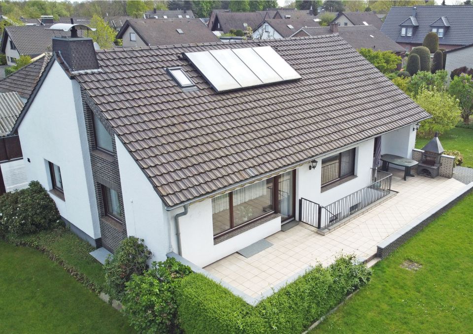 Geräumiges Wohnhaus mit Garage und gepflegter Gartenanlage in ruhiger Lage von Nettetal-Breyell in Nettetal