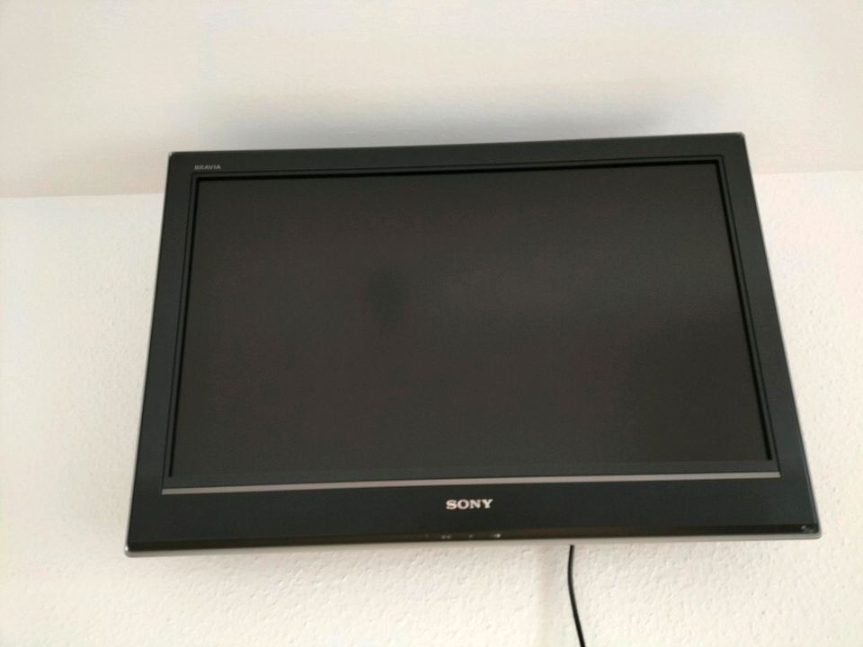 TV Sony 32 Zoll Flachbildfernseher  KDL-32D3000 LCD Wandhalterung in Osterholz-Scharmbeck