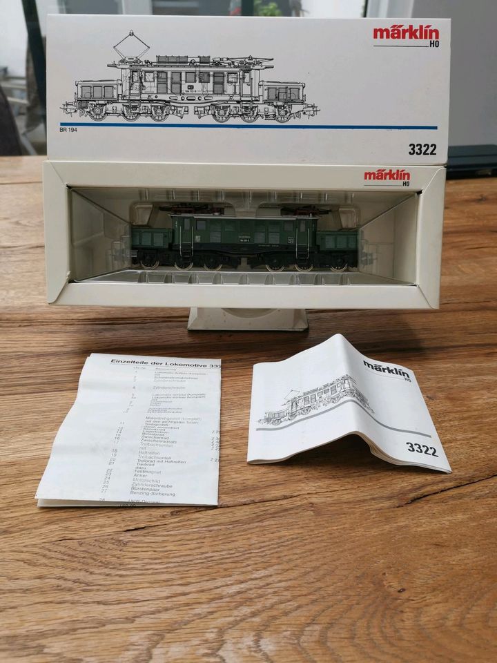 MÄRKLIN HO 3322 BR 194 der DB - Neu - OVP in Kleve