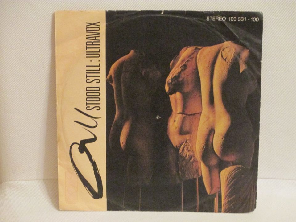 Vinyl Single von Ultravox mit All Stood Still aus dem Jahr 1981 in Regensburg