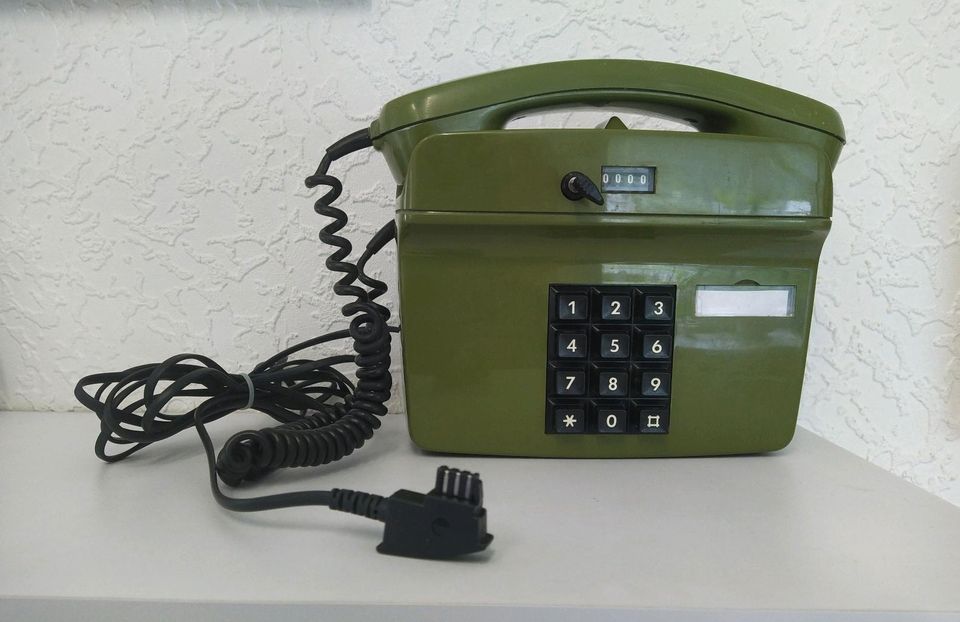 Telefon, Tastentelefon für Wandbefestigung in Hünxe