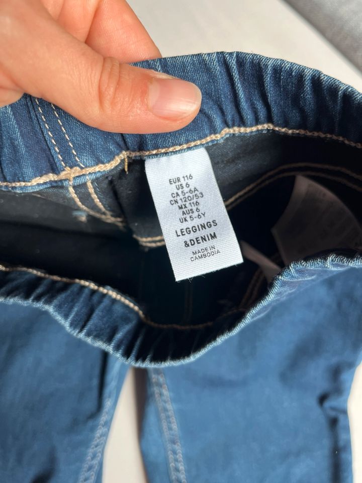 Jeans Jeggings  Hose Größe 116 H&M Family in Hagen am Teutoburger Wald