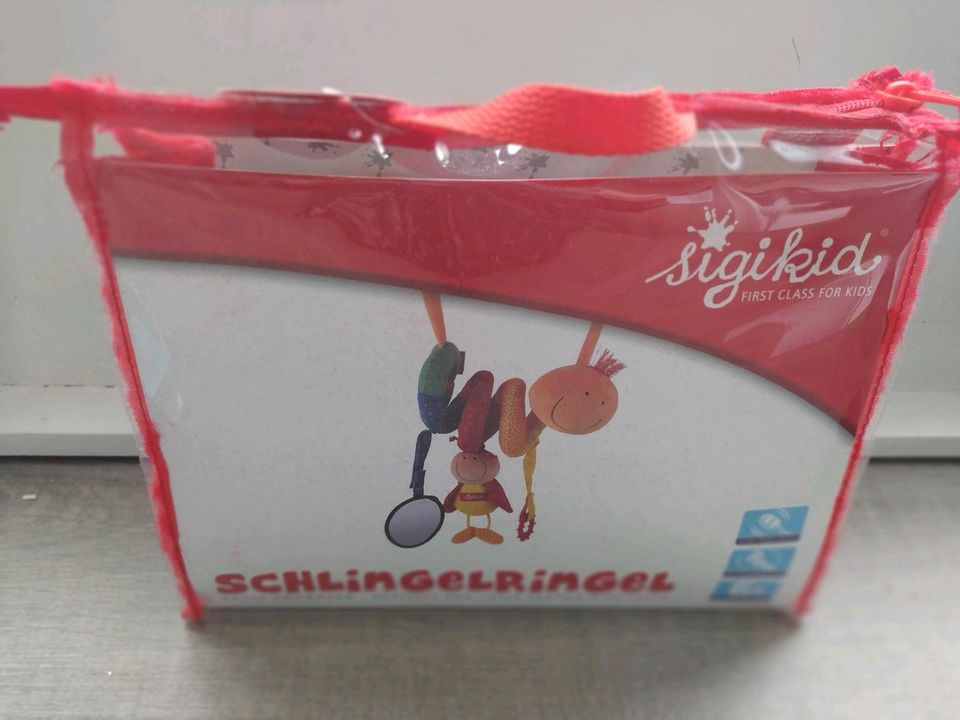 Sigikid, Schlingel Ringel Kinderwagen Baby Spielzeug neu in Marl