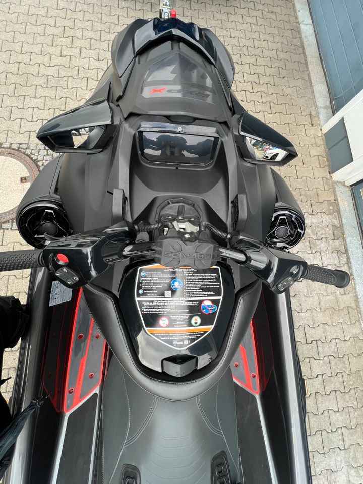 Seadoo RXP-X-RS 300 AUDIO Model 2022 Triple Black neu in Frankfurt am Main