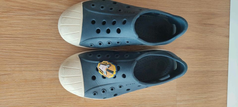 Crocs Kinderschuh 29/30 in St. Georgen bei Traunreut