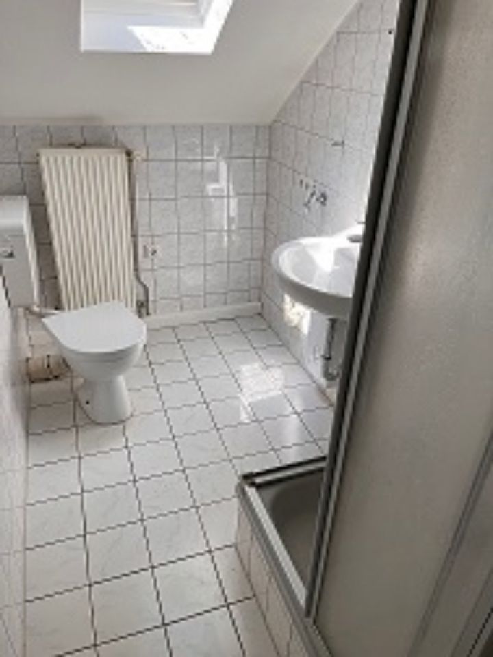 Schöne renovierte 3,5-Zimmer Wohnung in Gelsenkirchen Feldmark in Gelsenkirchen