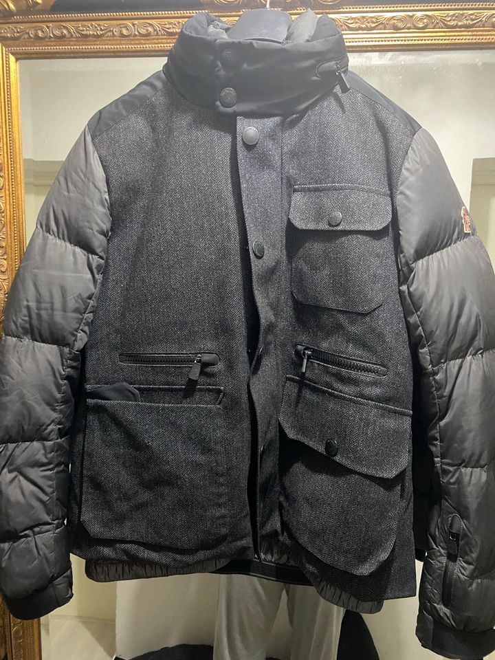 Moncler Grenoble Ski Jacke in München