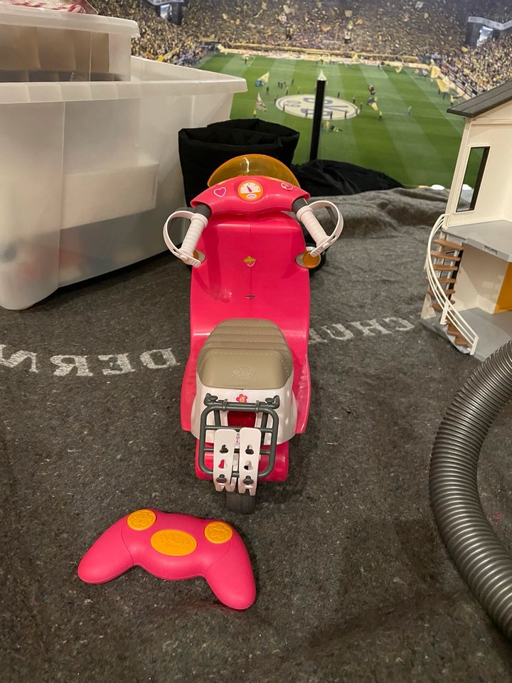 Babyborn City Scooter ferngesteuertes Auto bzw. Roller in Iserlohn