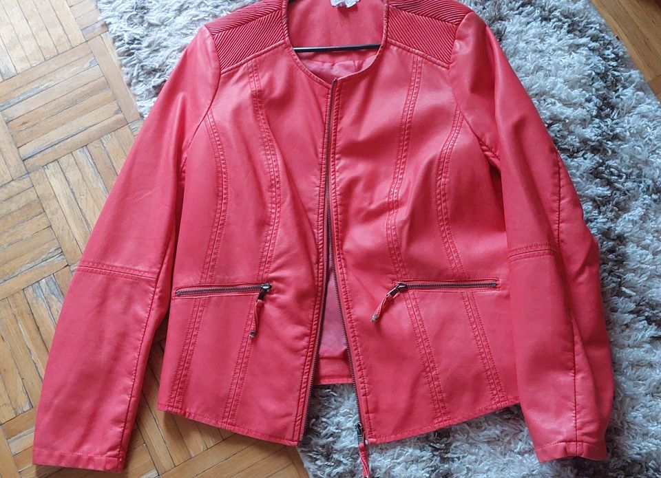 Lederjacke Gr. 44/46 von Gina Laura in Straubing