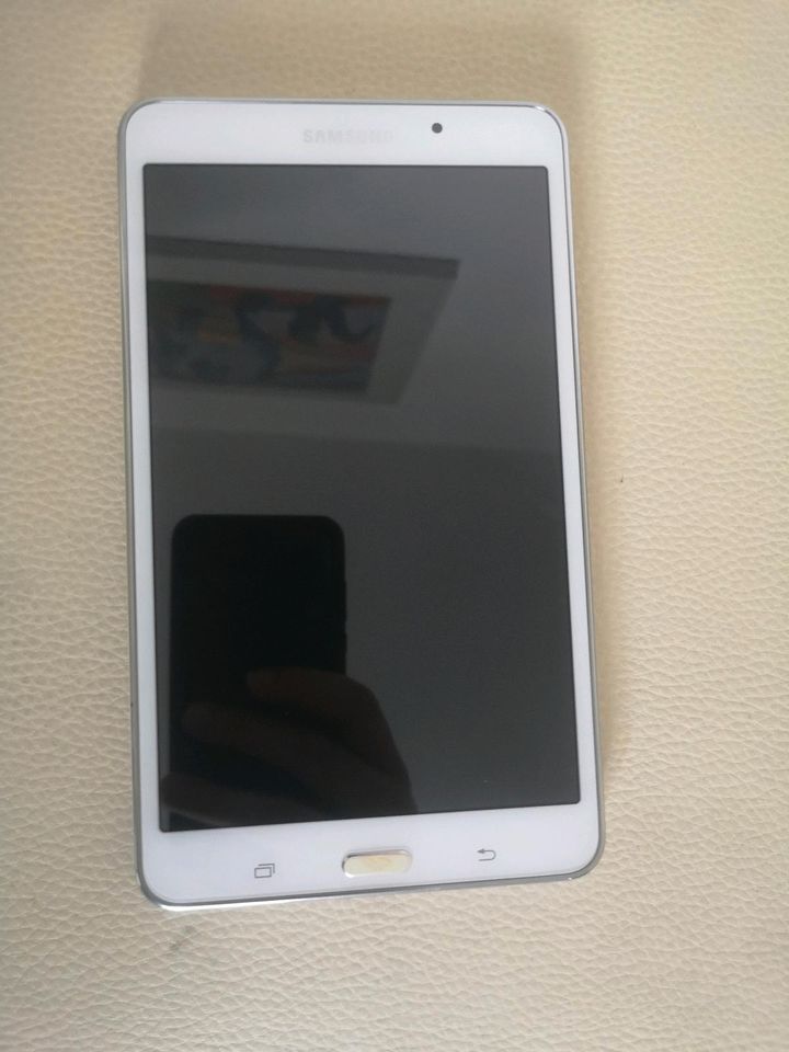 Tablet Samsung Tab 4  weiß 7 Zoll in Zirndorf