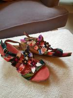 Sandalen,bunt von Laura Vita, Größe 41 Berlin - Schöneberg Vorschau