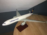 Lufthansa Cargo Boeing 777-Freighter 1:100 Groß Modell Flugzeug Niedersachsen - Oldenburg Vorschau