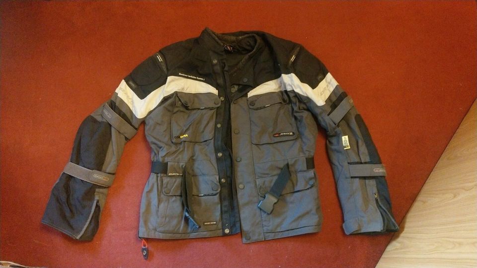 Motorrad Bekleidung,Motorradjacke (größe XXL) in Erfurt