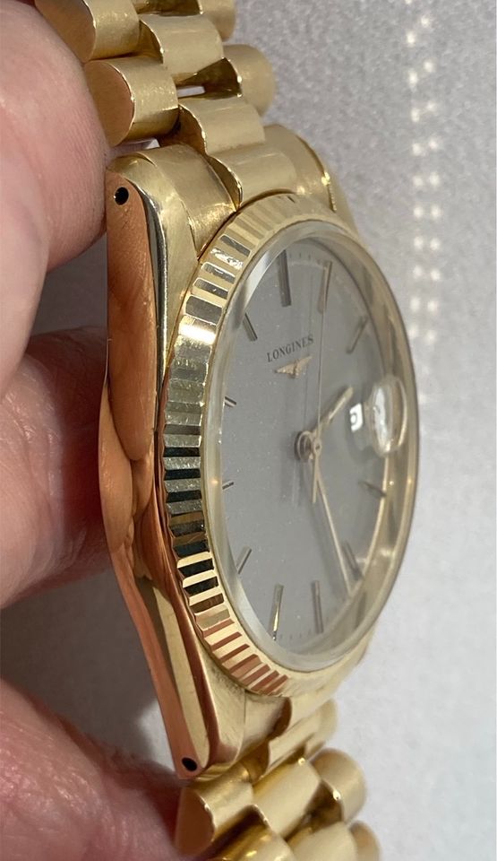 Longines Vintage Armbanduhr * 18K Gold * 104,2g * 32mm in Dinslaken